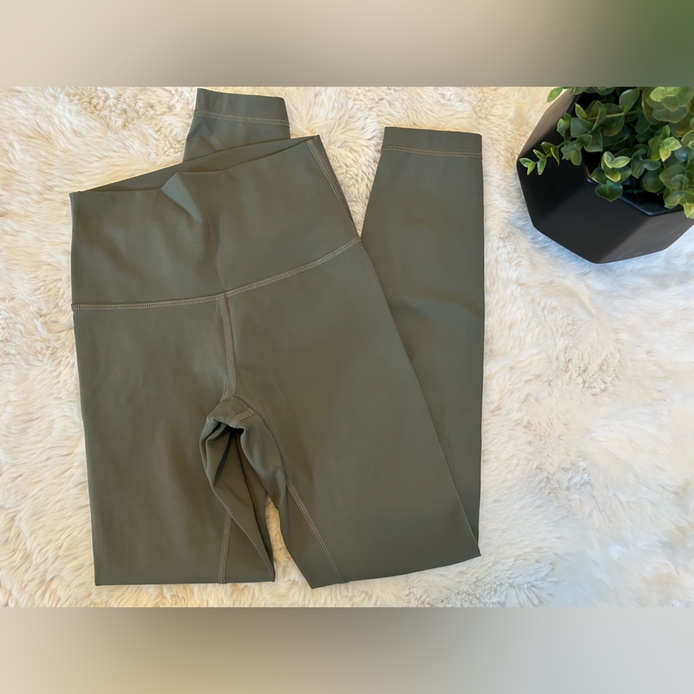 Lululemon Wunder Under High Rise Tight 25” Luxstreme Size 2 Grey Sage - Picture 5 of 7